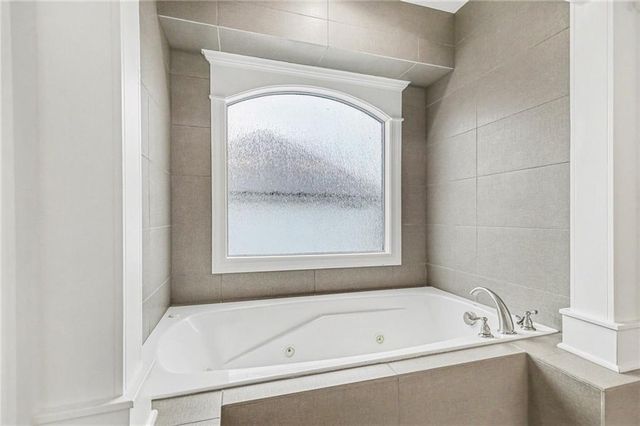 15945 W 165th Street, Olathe, KS 66062