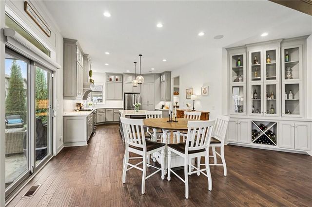 15945 W 165th Street, Olathe, KS 66062