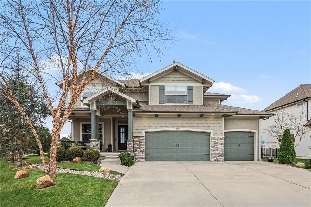 15945 W 165th Street, Olathe, KS 66062