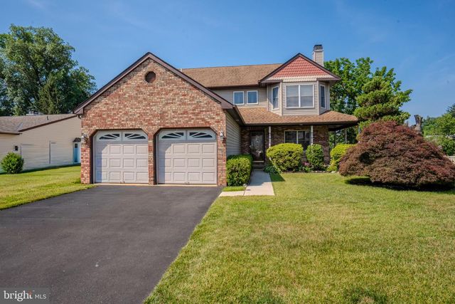 952 DUXBURY DR, Langhorne, PA 19047