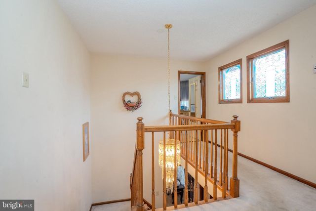 952 DUXBURY DR, Langhorne, PA 19047
