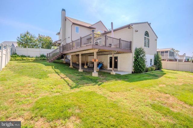 952 DUXBURY DR, Langhorne, PA 19047