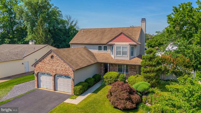 952 DUXBURY DR, Langhorne, PA 19047