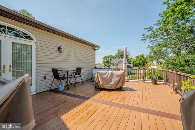 952 DUXBURY DR, Langhorne, PA 19047