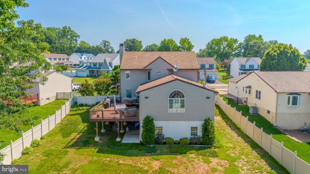 952 DUXBURY DR, Langhorne, PA 19047
