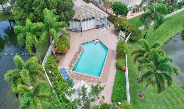 8291 Hampton Wood Drive 8291, Boca Raton, FL 33433