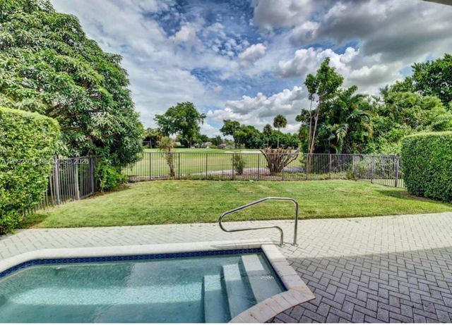 8291 Hampton Wood Drive 8291, Boca Raton, FL 33433