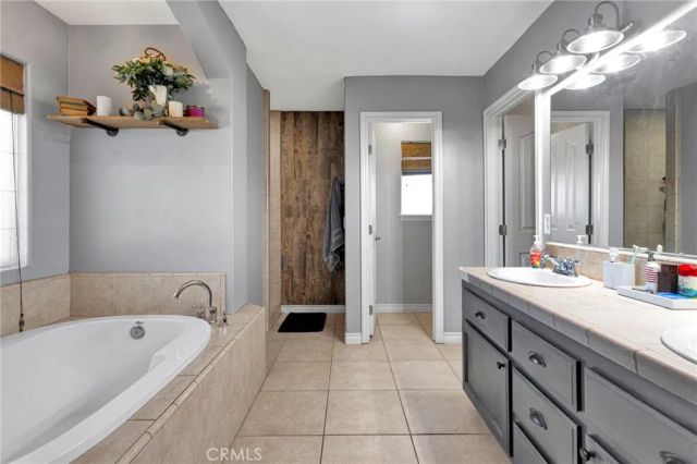 3632 Cambria, Phelan, CA 92371