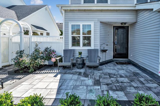 60 Herrels Circle, Melville, NY 11747