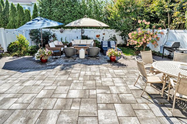 60 Herrels Circle, Melville, NY 11747