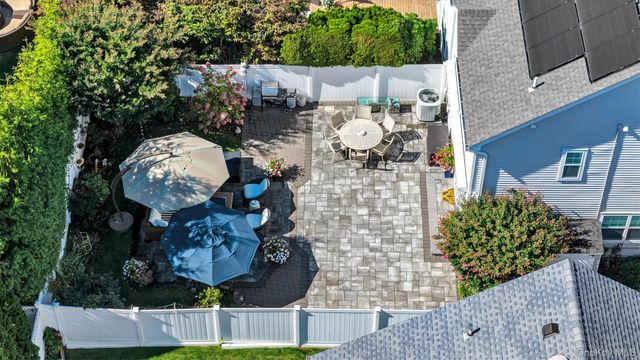 60 Herrels Circle, Melville, NY 11747