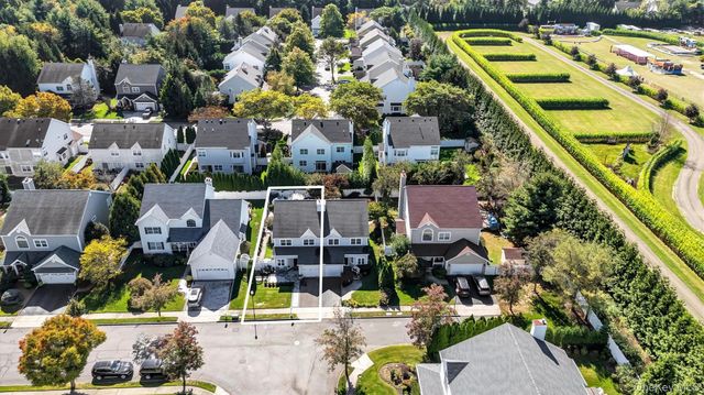 60 Herrels Circle, Melville, NY 11747