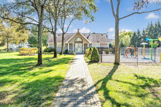 60 Herrels Circle, Melville, NY 11747