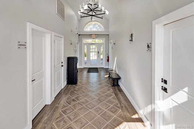 60 Herrels Circle, Melville, NY 11747