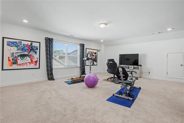 950 Summit Drive, Canton, GA 30114
