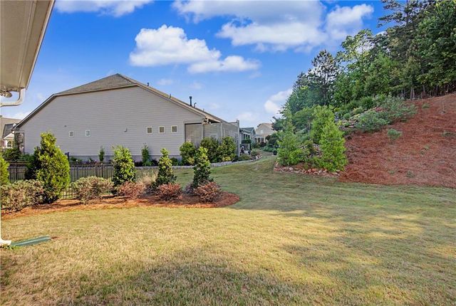 950 Summit Drive, Canton, GA 30114