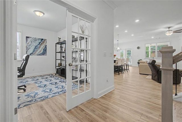 950 Summit Drive, Canton, GA 30114