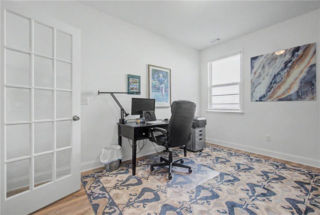 950 Summit Drive, Canton, GA 30114
