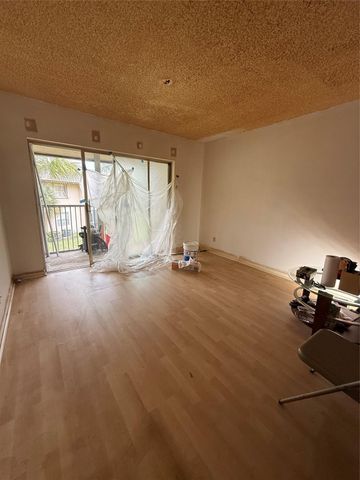 5571 Lakeside Drive 203, Margate, FL 33063