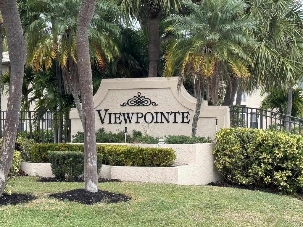 5571 Lakeside Drive 203, Margate, FL 33063
