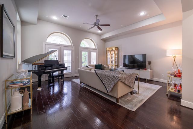 4008 Barnes Street, Houston, TX 77007