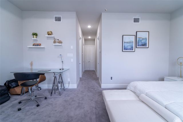 4008 Barnes Street, Houston, TX 77007