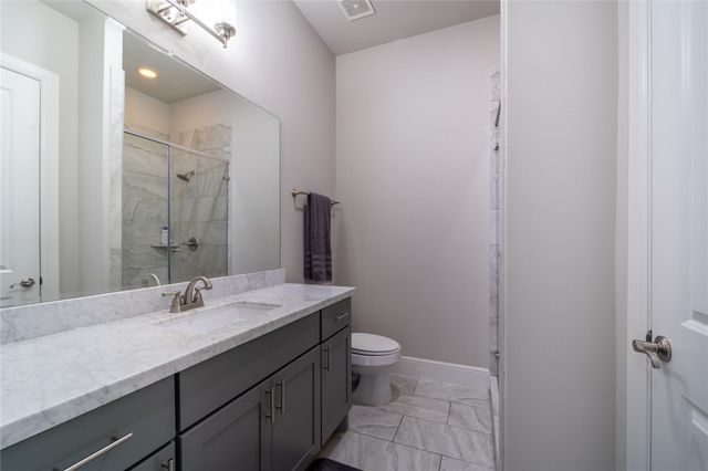 4008 Barnes Street, Houston, TX 77007