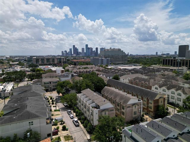 4008 Barnes Street, Houston, TX 77007