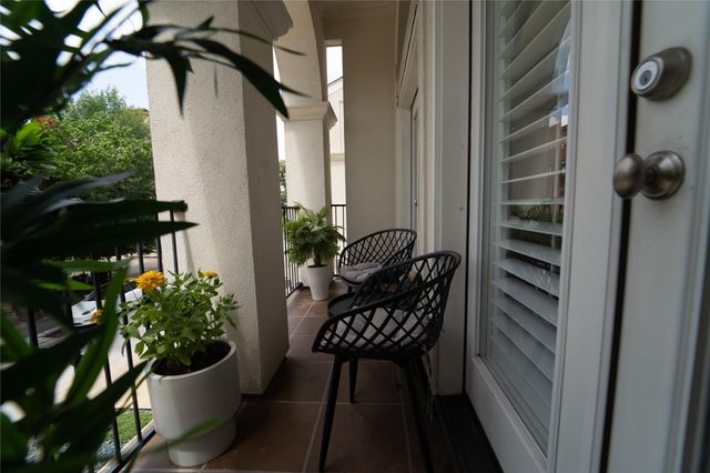 4008 Barnes Street, Houston, TX 77007