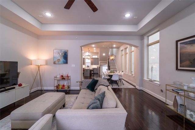 4008 Barnes Street, Houston, TX 77007