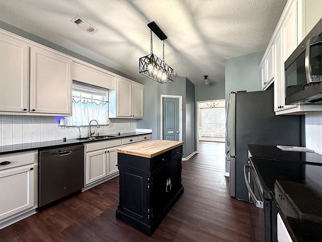 32 Registry Way, Fort Mitchell, AL 36856