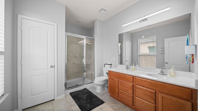 2515 Hawthorn Park Court, Houston, TX 77038