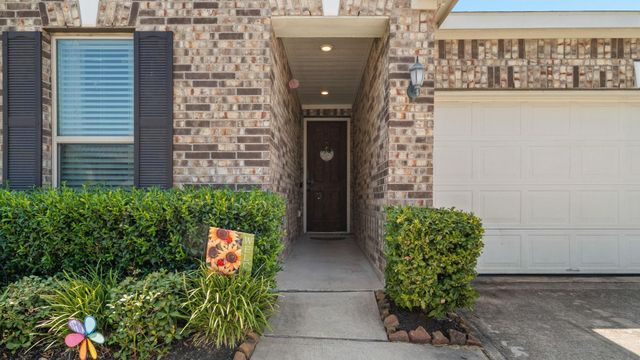 2515 Hawthorn Park Court, Houston, TX 77038