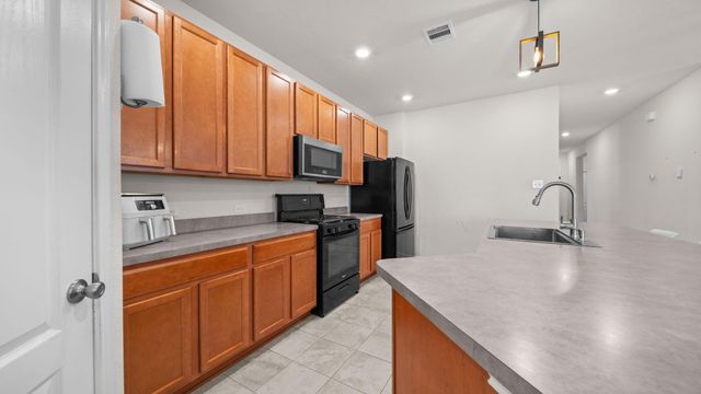 2515 Hawthorn Park Court, Houston, TX 77038