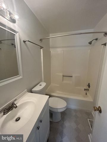 9536 MELROSE SQUARE WAY, Gaithersburg, MD 20882