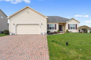 5055 Constitution Lane, Salina, NY 13088