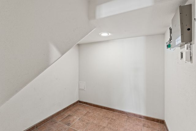 2925 Pueblo Tsankawi, Santa Fe, NM 87057