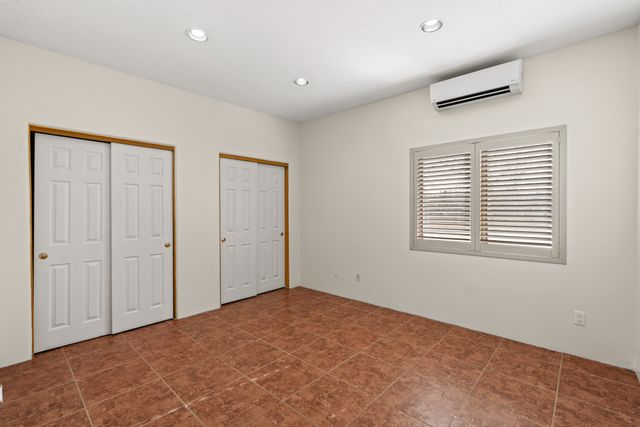 2925 Pueblo Tsankawi, Santa Fe, NM 87057