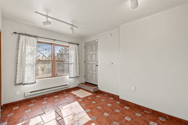 2925 Pueblo Tsankawi, Santa Fe, NM 87057