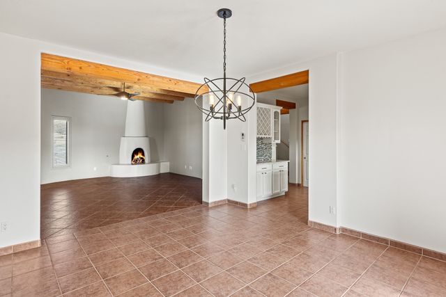2925 Pueblo Tsankawi, Santa Fe, NM 87057