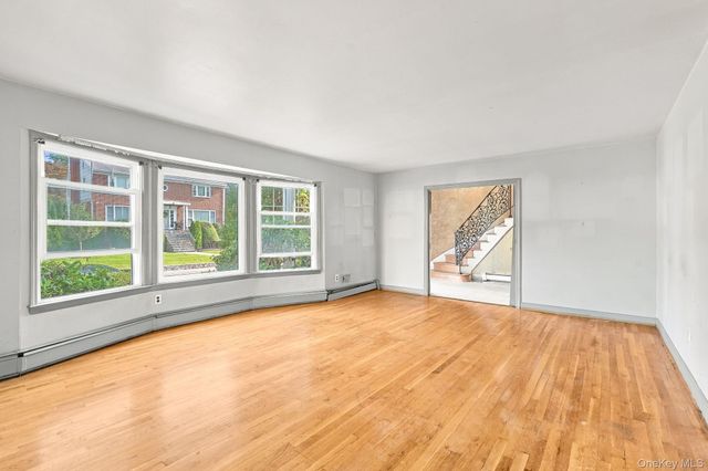 26 Cambridge Avenue, Tuckahoe, NY 10707