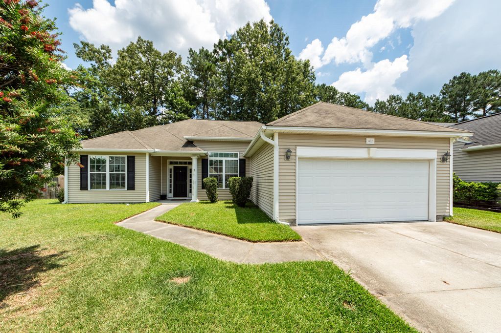 402 Black Horse Road, Moncks Corner, SC 29461