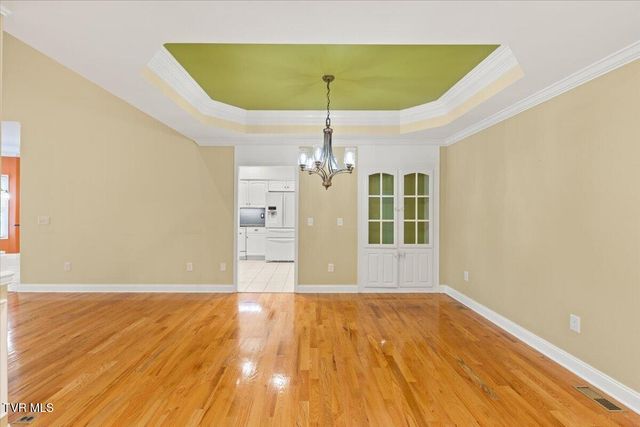 1128 Waterbrooke Lane, Johnson City, TN 37604