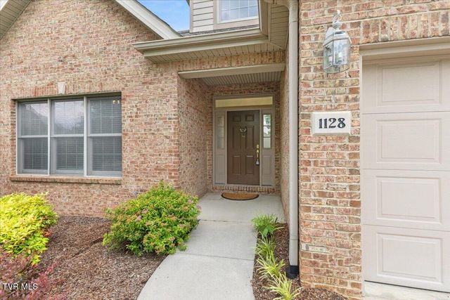 1128 Waterbrooke Lane, Johnson City, TN 37604