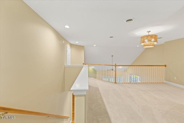 1128 Waterbrooke Lane, Johnson City, TN 37604