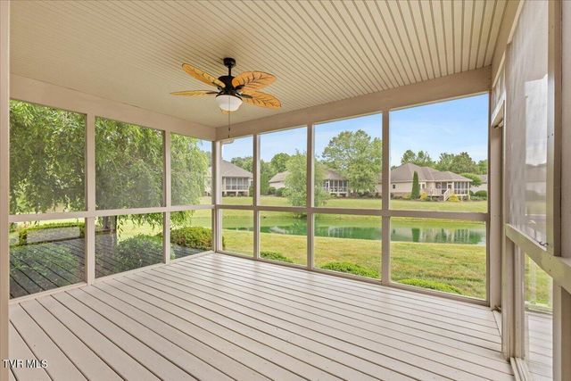 1128 Waterbrooke Lane, Johnson City, TN 37604