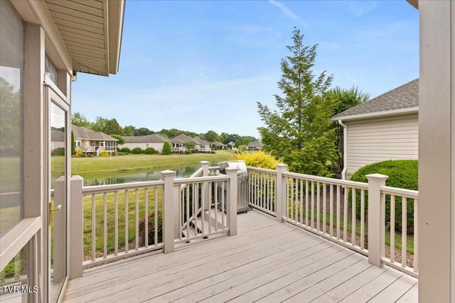 1128 Waterbrooke Lane, Johnson City, TN 37604