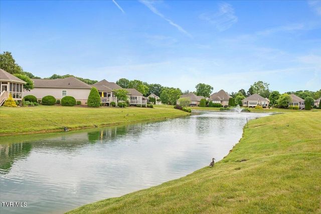 1128 Waterbrooke Lane, Johnson City, TN 37604