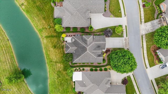 1128 Waterbrooke Lane, Johnson City, TN 37604