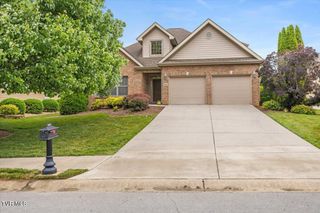 1128 Waterbrooke Lane, Johnson City, TN 37604